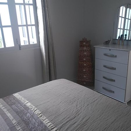 Appartement Maderalzinho à Mindelo Chambre photo